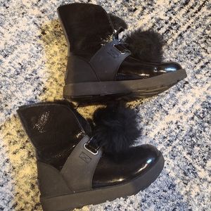 Womens Isley Patent Ugg boots